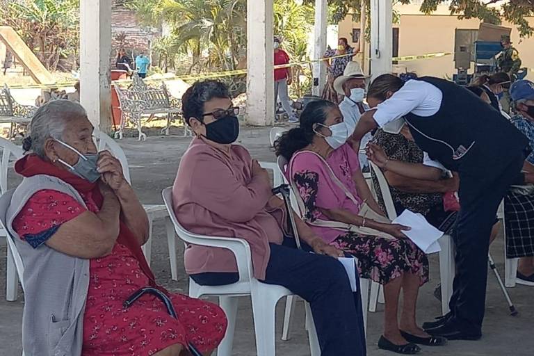 Escuinapa pretende vacunar en dos días a mil 600 adultos mayores contra el Covid-19: Montes
