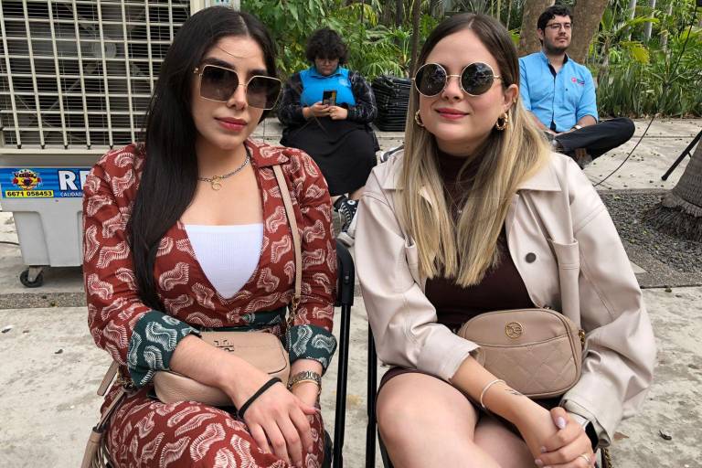 Aplauden jóvenes las propuestas del músico y empresario Sergio Lizárraga