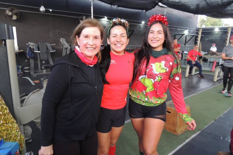 Entre burpees y sentadillas disfrutan clientes de Ludus Magnus su posada