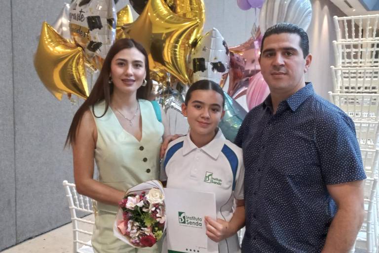 Egresa una generación más de alumnos del Instituto Senda