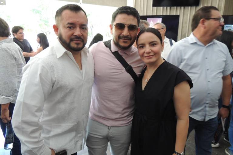 Celebran familia y amigos la trayectoria de Santiago Ibarra