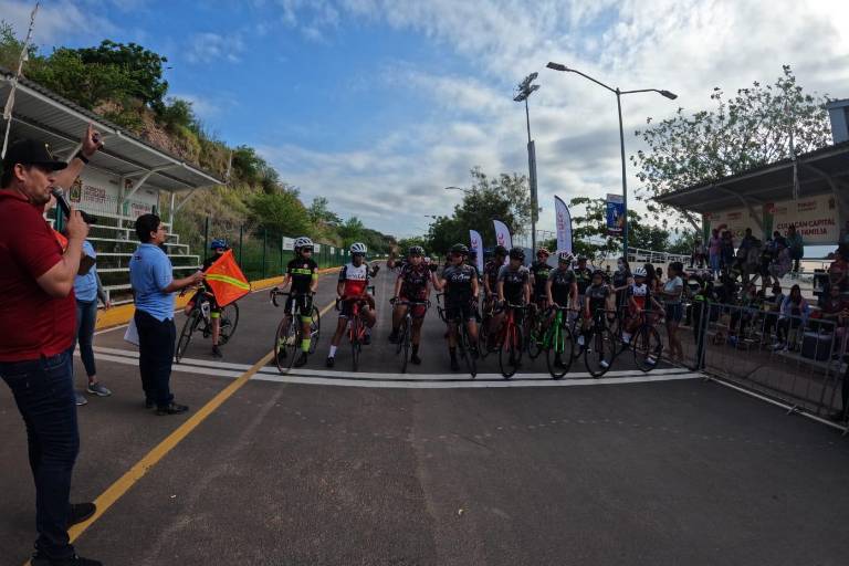 Se corre Segundo Serial Infantil y Juvenil Selectivo en el Velódromo del Parque 87
