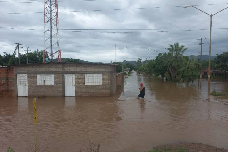 Ayudarán con $10 mil a 2 mil 578 familias afectadas por huracán Pamela