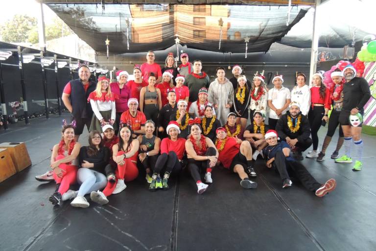 Entre burpees y sentadillas disfrutan clientes de Ludus Magnus su posada