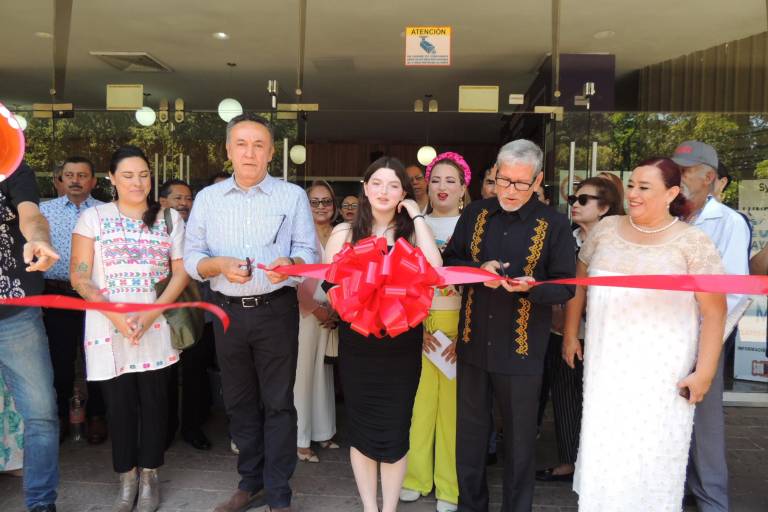 Celebran familia y amigos la trayectoria de Santiago Ibarra
