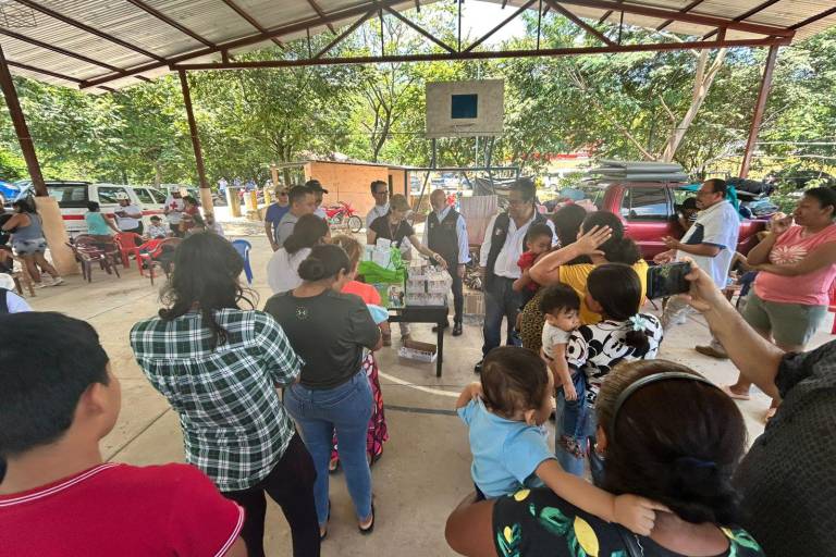 Guatemala recibe a chiapanecos desplazados por la violencia; gobierno de Chiapas dice que son familiares de criminales