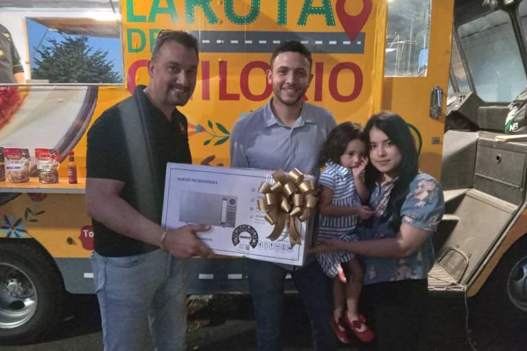 Viven clientes la experiencia de La Ruta del Chilorio Chata