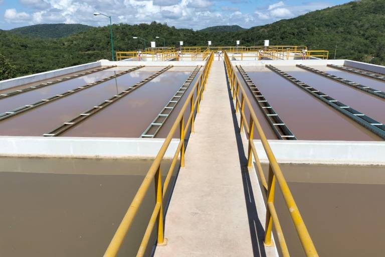 Aún no llega al 100% el servicio de agua en Mazatlán; se quedan sin suministro desde Prados a Cerritos