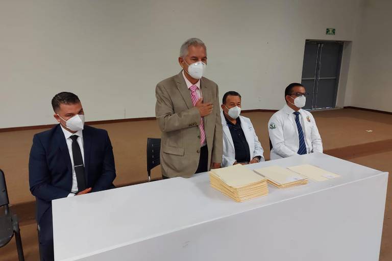 Se gradúa una nueva generación de médicos internos del HGC