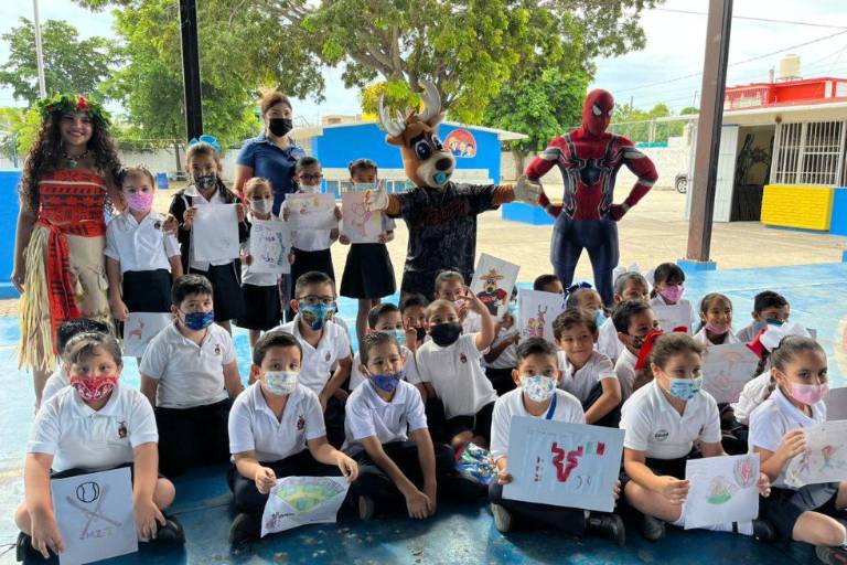 Vennyto recibe 500 dibujos para Concurso de Pintura Antonio López Sáenz Arte + Deporte