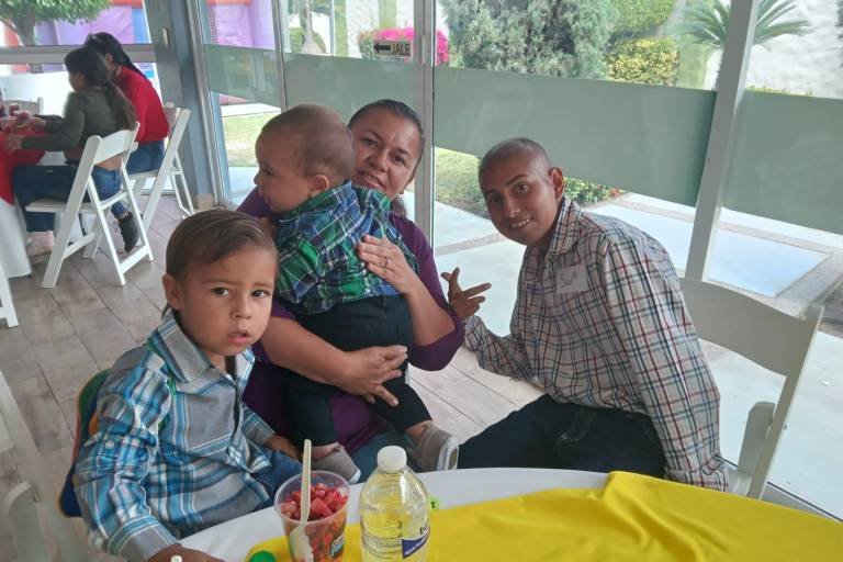 Celebra Ganac a las mamás y a los niños con divertida fiesta