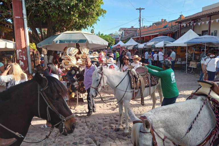 El Quelite registra aumento de visitas por apertura de puente