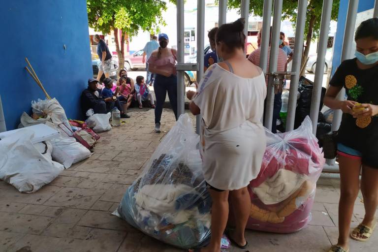 Regresan ya a sus hogares familias evacuadas en Villa Unión, Barrón y El Walamo