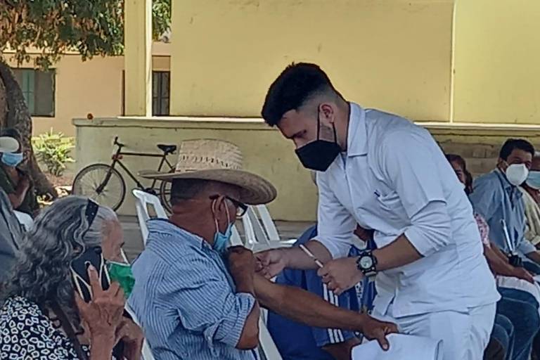 Escuinapa pretende vacunar en dos días a mil 600 adultos mayores contra el Covid-19: Montes