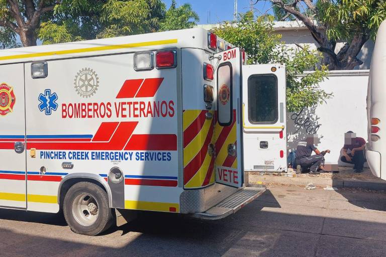 Atiende DIF Mazatlán a adulto mayor en situación de calle que fue dejado en la Avenida Juan Carrasco