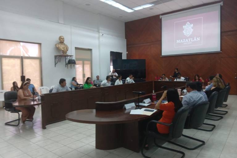Declara Cabildo de Mazatlán sesión permanente para modificar presupuesto