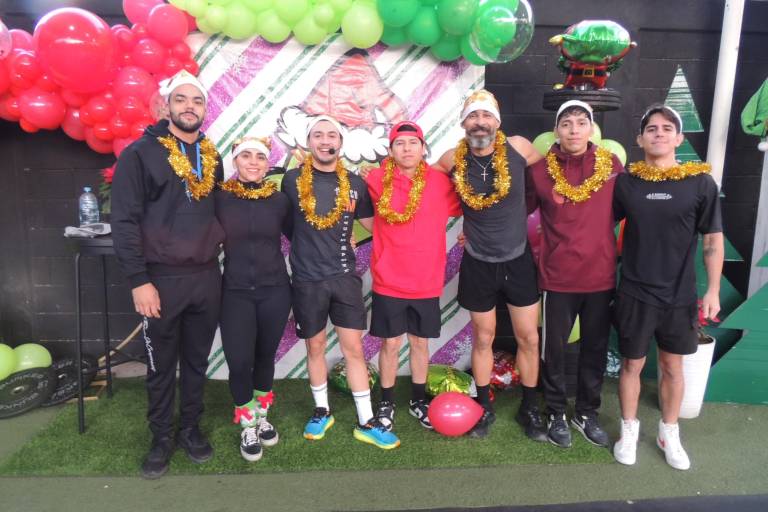 Entre burpees y sentadillas disfrutan clientes de Ludus Magnus su posada