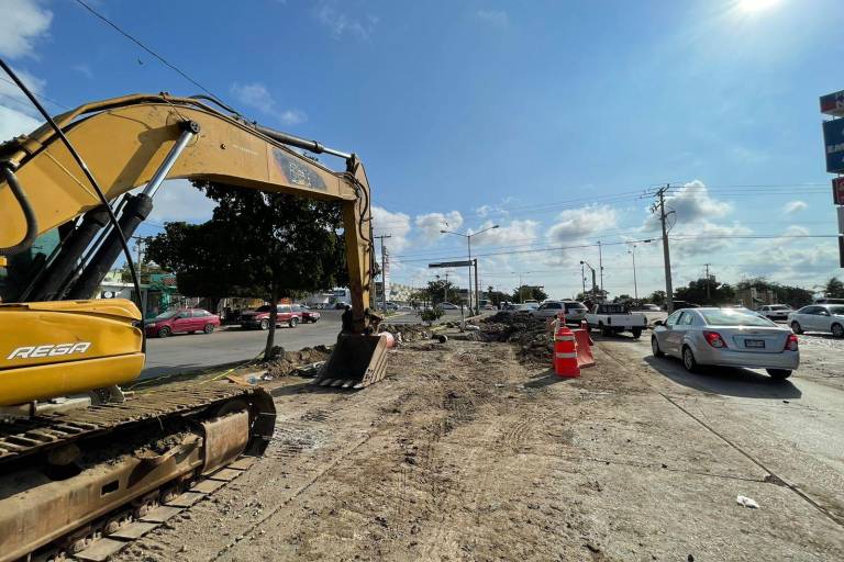 Se reanuda el suministro de agua a colonias aledañas a la avenida Santa Rosa en Mazatlán