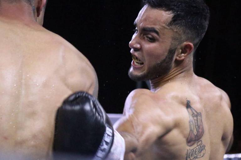 ‘Veneno’ Aréchiga buscará noquear a ‘Zamorita’ Reyes