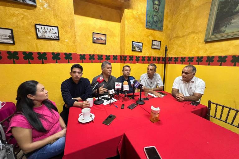 Docentes de la UAS juntan firmas para exigir consulta a reforma de Ley Orgánica