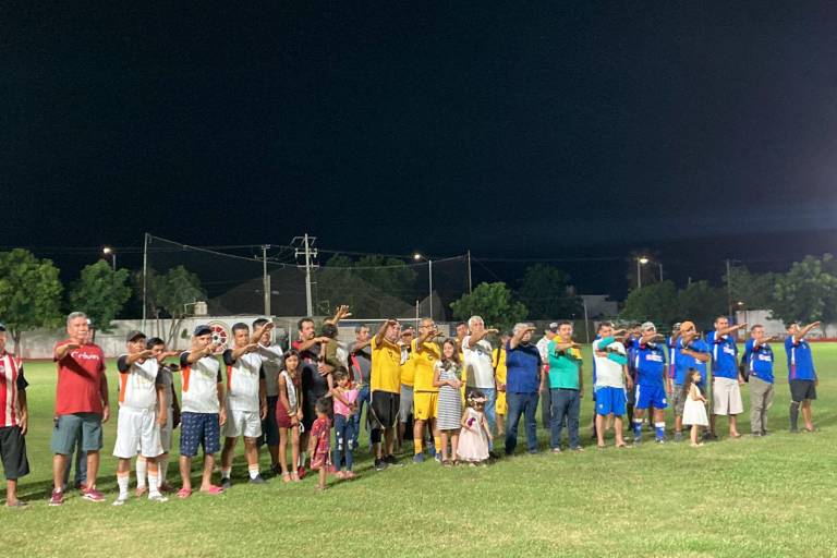 Inauguran Segunda Liga de Futbol Veteranos 50 y Más, en Escuinapa