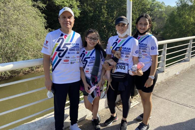 Corren en pro de los niños con cáncer en la carrera GANAC-Tec de Monterrey