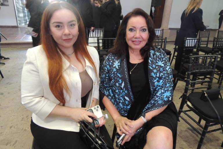 Rinde protesta el nuevo consejo directivo de AMMJE Culiacán 2025-2026