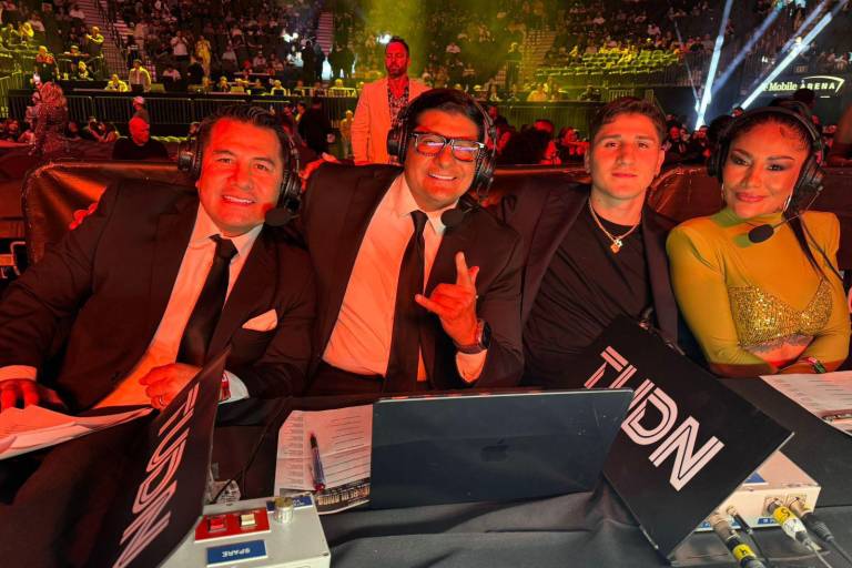 Marco Verde engalana palco de comentarista de TUDN en pelea ‘Canelo’-Berlanga