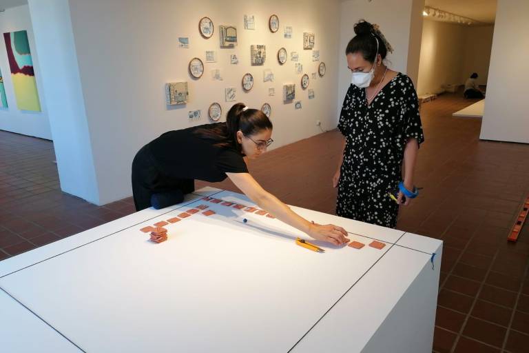 Harán un recorrido guiado por la expo ‘Atlas’, de Elvira Smeke, en el Masin