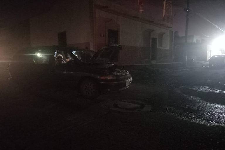 En Escuinapa, la Colonia Paredones Centro se encuentra a oscuras por fallas en lámparas públicas