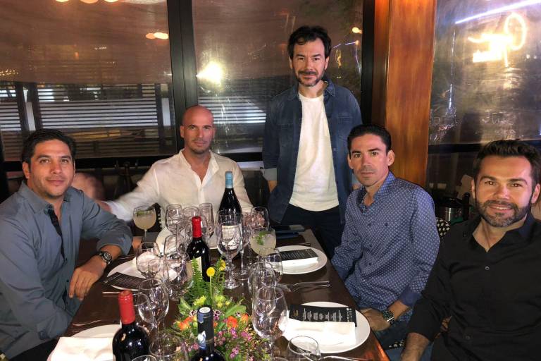 Disfrutan clientes la segunda edición del Cayenna and Friends