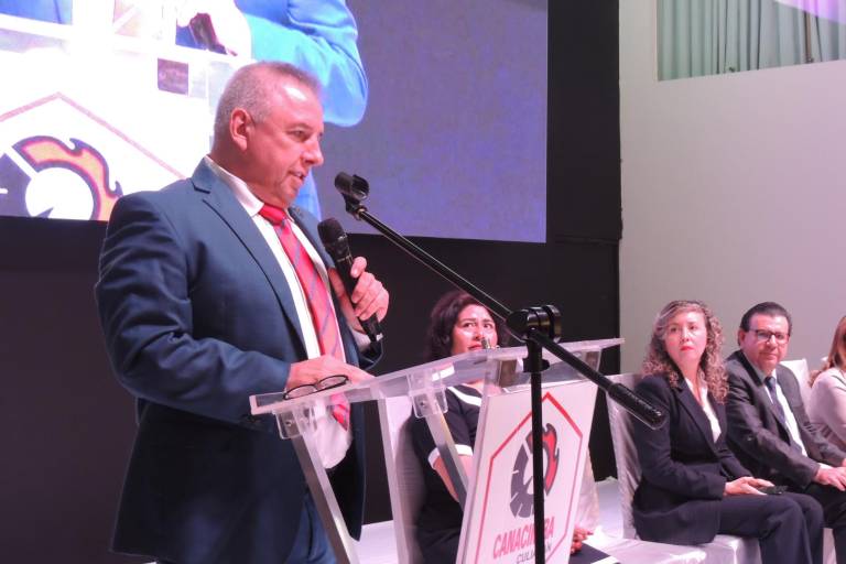 Reciben empresarios el Galardón Industrial por parte de Canacintra Culiacán