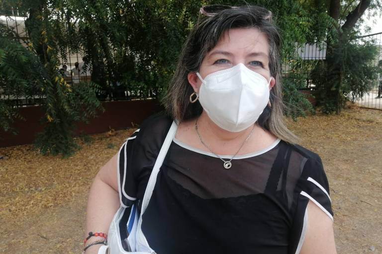 ‘Ha sido difícil, pero ya tenemos esperanza de regresar a clases pronto’, dice maestra vacunada contra Covid-19