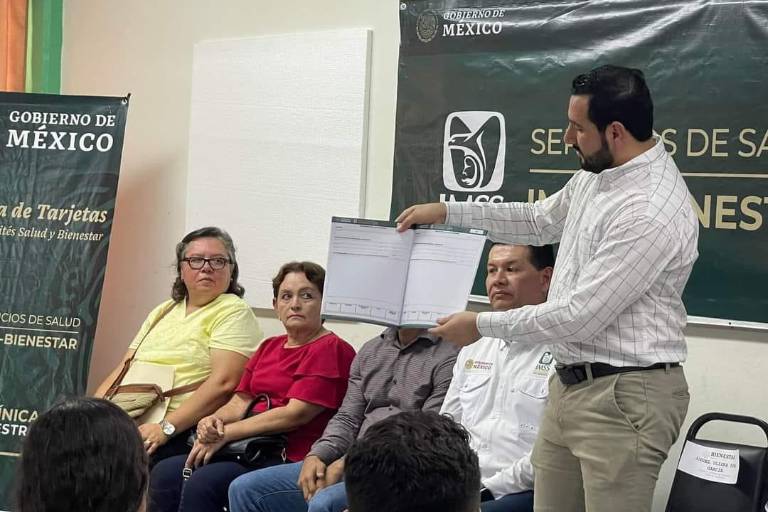 Clínicas de Salud reciben tarjetas de IMSS-Bienestar, en Rosario
