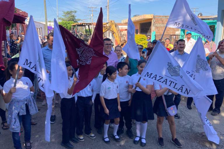 Inicia rehabilitación de red de drenaje colapsada en Hogar del Pescador