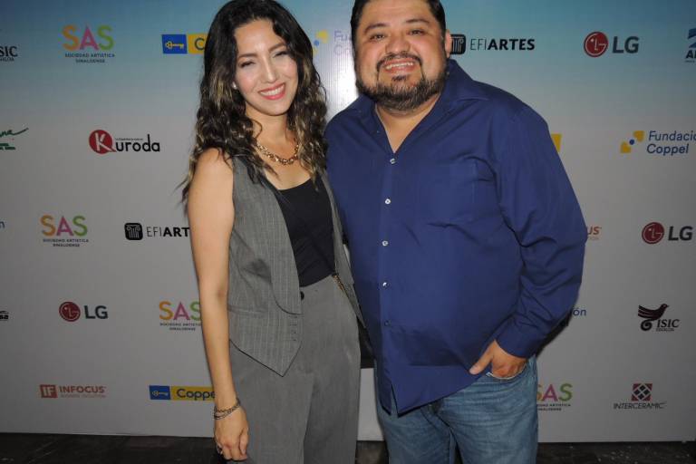 Regalan Julia y Tobías una noche memorable a sinaloenses