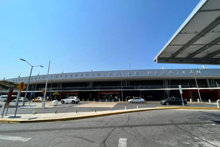 Sinaloa registra record de pasajeros vía aérea con 4.7 millones en 2023: Sectur