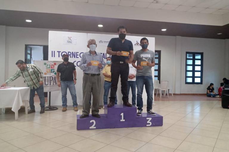 Hiram de Jesús Velarde es el rey del Torneo Estatal de Ajedrez Concordia 2022