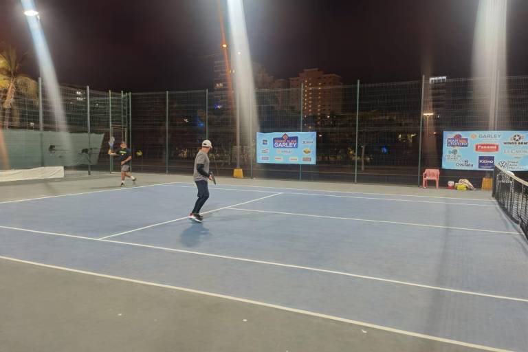 Dupla Collantes-Prieto suma primera victoria en Torneo de Tenis Garley