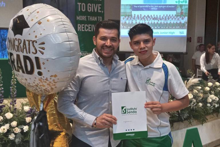 Egresa una generación más de alumnos del Instituto Senda