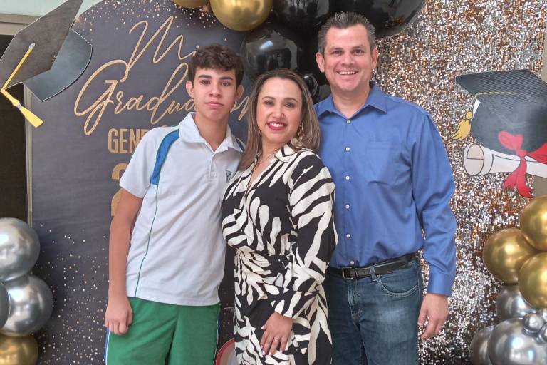 Egresa una generación más de alumnos del Instituto Senda