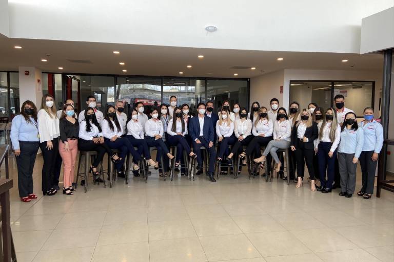 Dedica apertura de Nissan Congreso a don Jorge Del Rincón