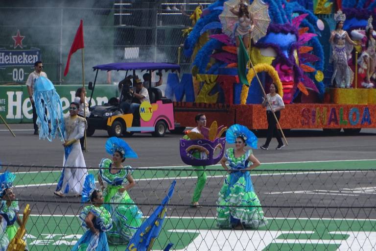 Alegra el Carnaval de Mazatlán al Gran Premio de México con su música y colorido