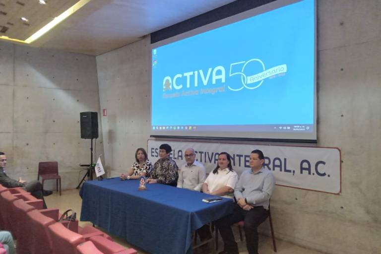 Realiza La Escuela Activa Integral Ciclo de Conferencias para sus docentes
