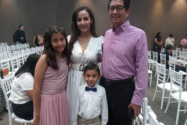 Despide La Escuela Activa Integral una generación más de sus aulas