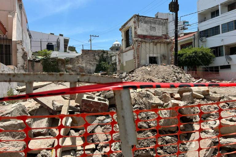 Critican demolición de finca antigua cerca del Centro Histórico de Mazatlán