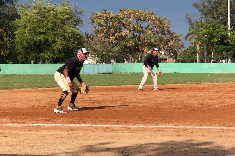 Comienza la disputa del cetro de la Liga de Beisbol Veteranos 40 Años y Más
