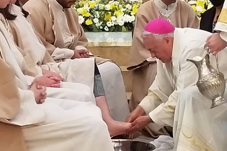 En Catedral de Culiacán recrean el lavado de pies a los 12 apóstoles, en la Última Cena