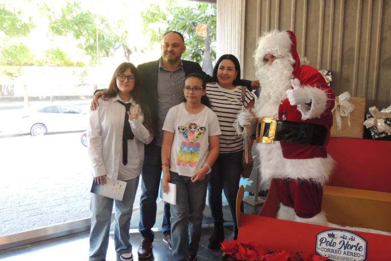 Disfrutan de la Navidad con brillante concierto decembrino