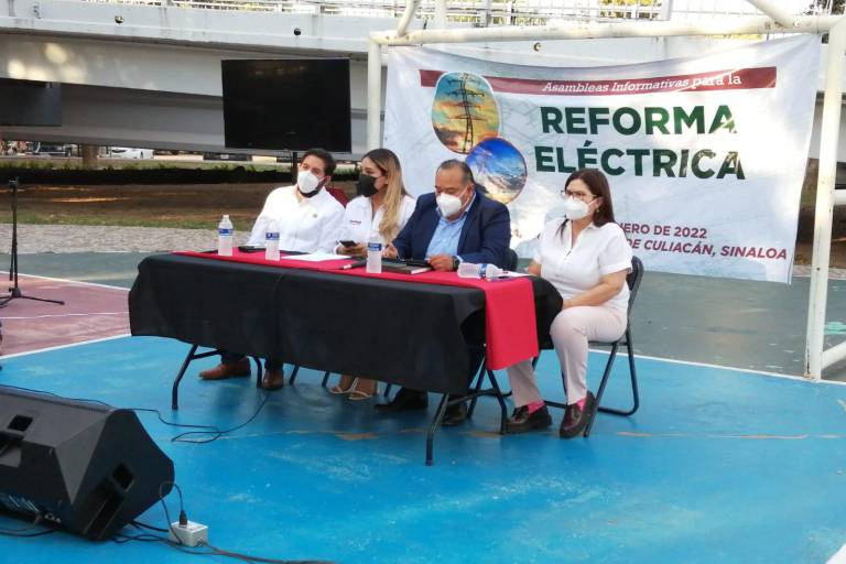 En Culiacán, legisladores de Morena defienden la Reforma Eléctrica